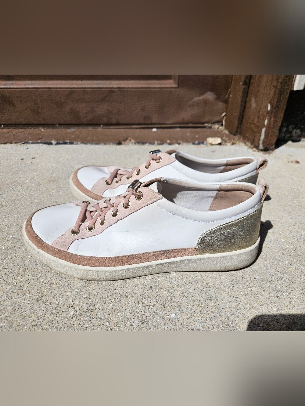 Vionic Women's Tennis Shoes Size US 9 UK 6.5 White Pink And Gold No Insoles